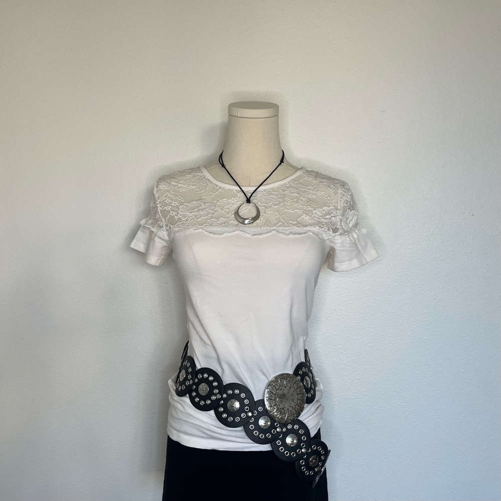 White H&M shirt with lace